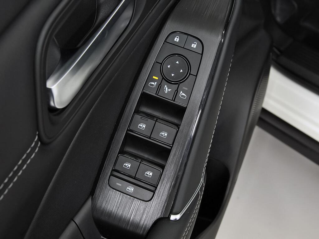 Nissan Qashqai DIG-T 103kW N-Connecta 12