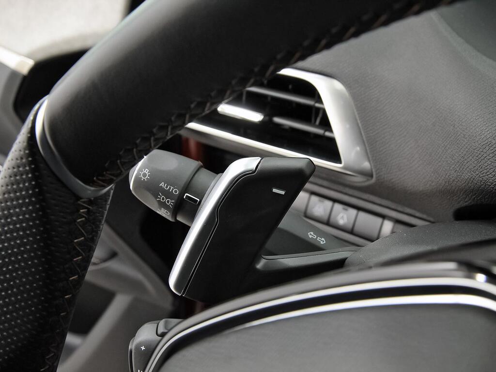 Peugeot 5008 1.5 BlueHDi 96kW S&S GT EAT8 17