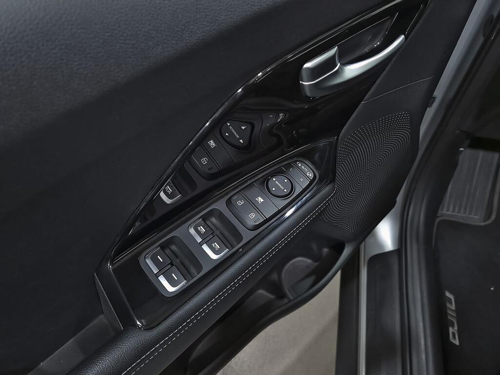 Kia Niro 1.6 GDi HEV 104kW (141CV) Drive 11