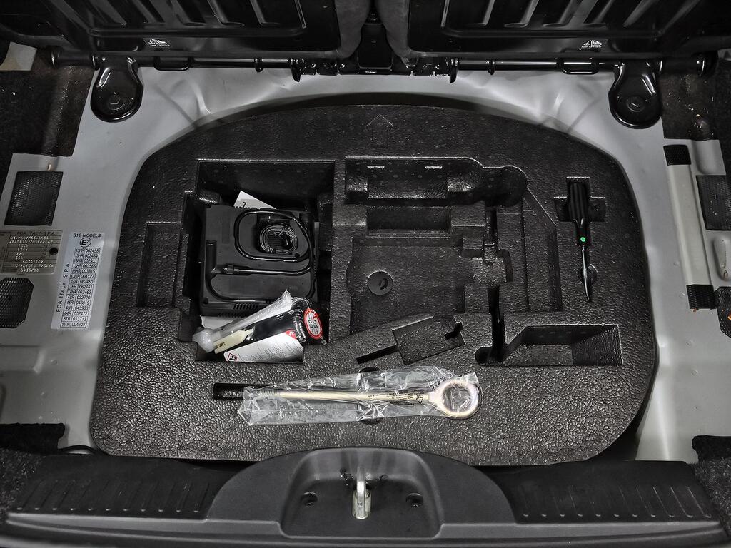 Fiat 500 Sport 1.0 Hybrid 51KW (70 CV) 31