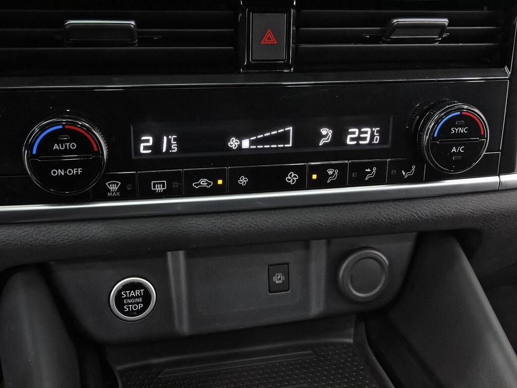 Nissan Qashqai DIG-T 116kW Xtronic N-Connecta 28