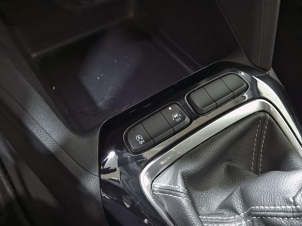 Opel Corsa 1.2T XHL 74kW (100CV) Elegance 23