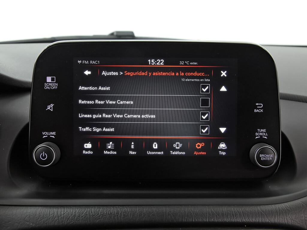 Fiat Tipo City Cross 1.5 Hybrid 97kW (130CV) DCT 28