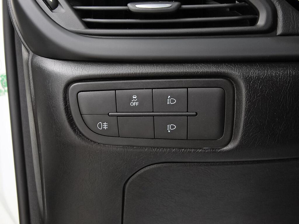 Fiat Tipo City Cross 1.5 Hybrid 97kW (130CV) DCT 14