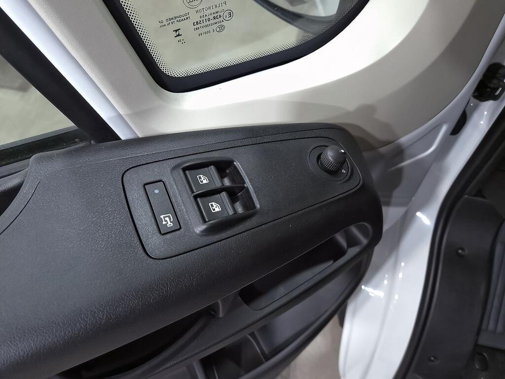 Peugeot Boxer FG L2H2 2.2 BLUEHDI 140 CV 3.5T S&S 6V MA 13