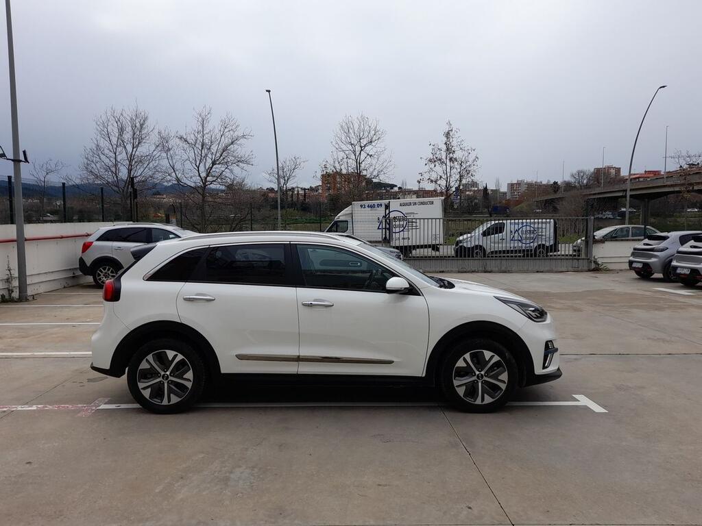 Kia e-Niro e-Niro 150kW Emotion (Long Range) 8