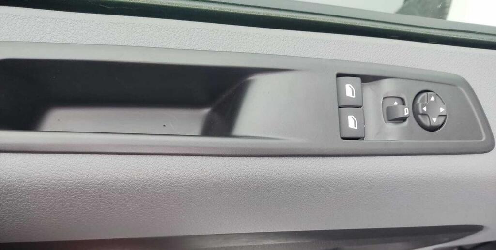 Peugeot Expert E-EXPERT FG PRO BEV L2 (100KW) 136CV 10