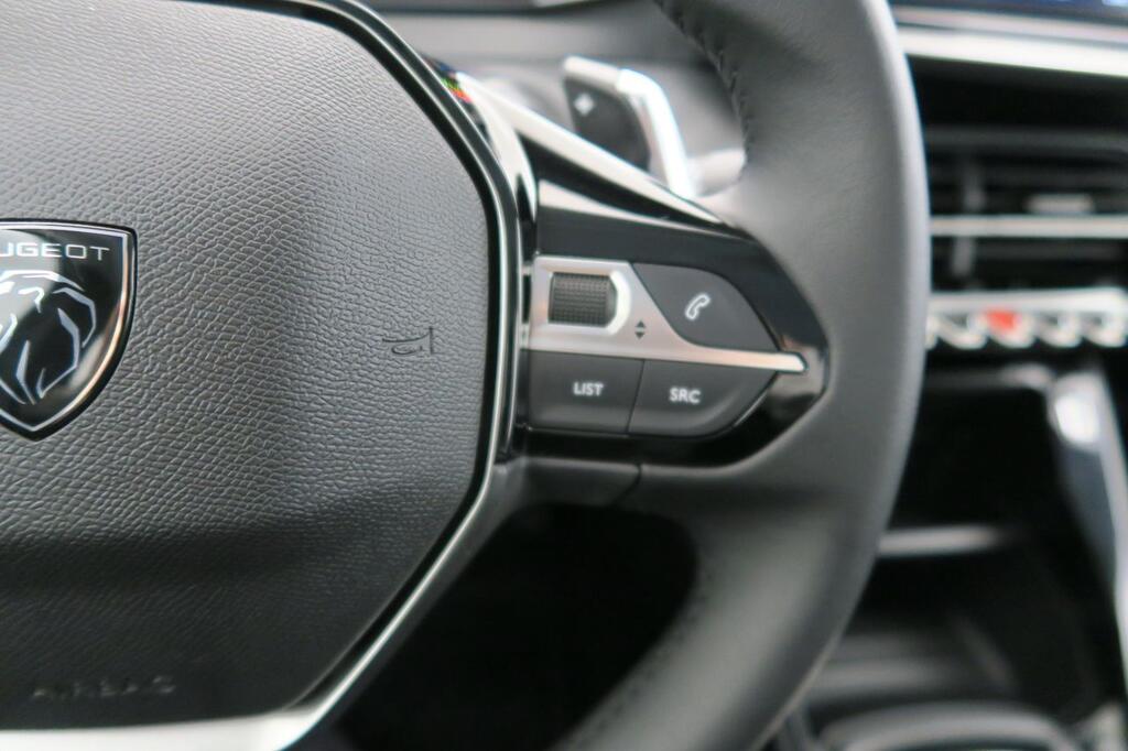 Peugeot 208 Active HYBRID 100 eDCS6 15