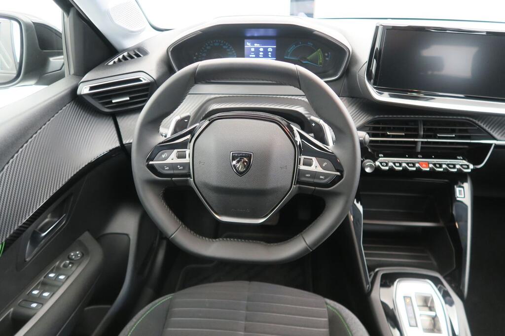 Peugeot 208 Active HYBRID 100 eDCS6 9