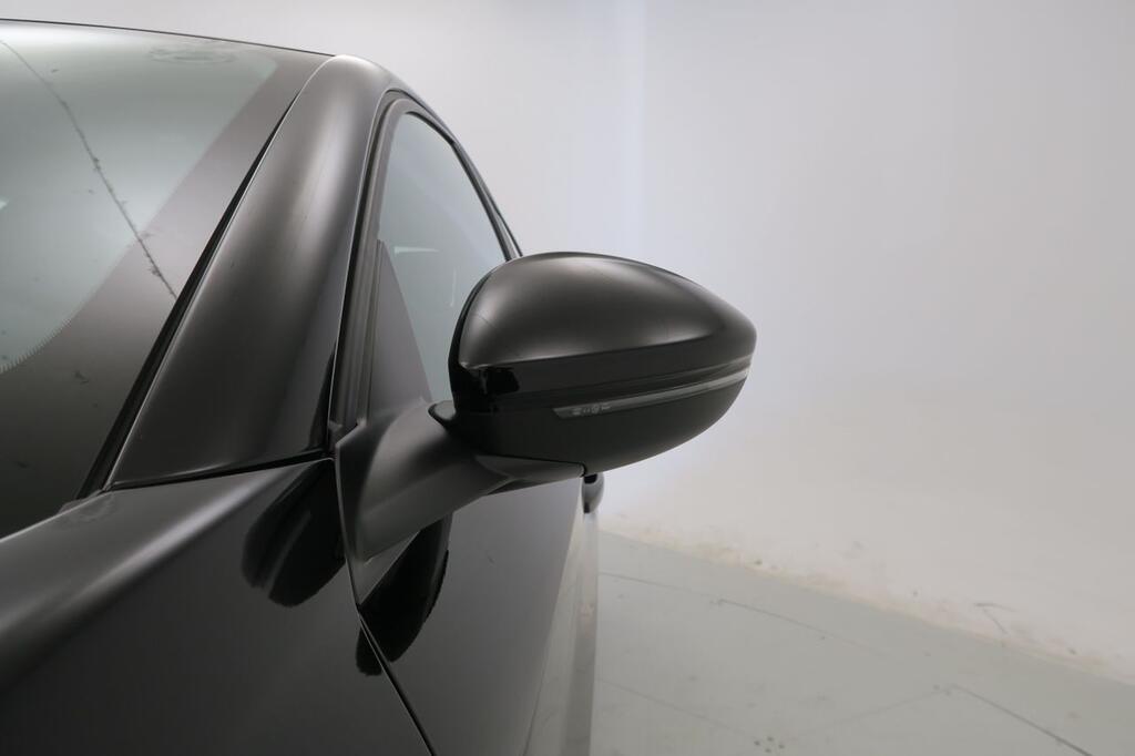 Peugeot 208 Active HYBRID 100 eDCS6 21