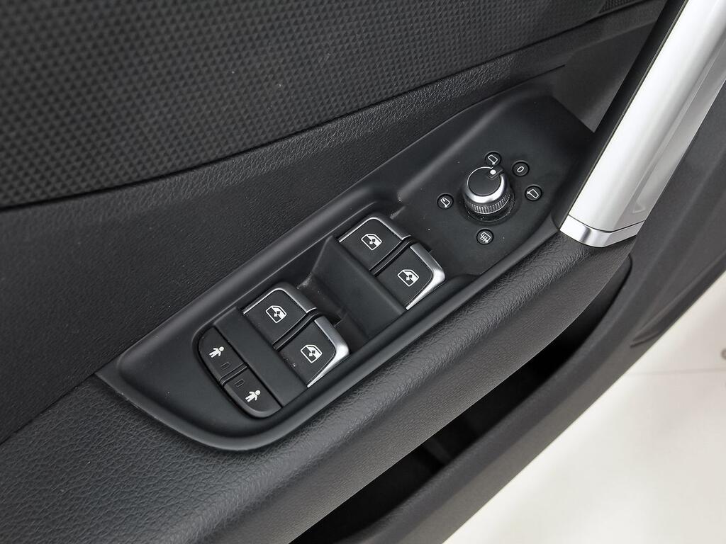 Audi Q2 S line 30 TDI 85kW (116CV) S tronic 12