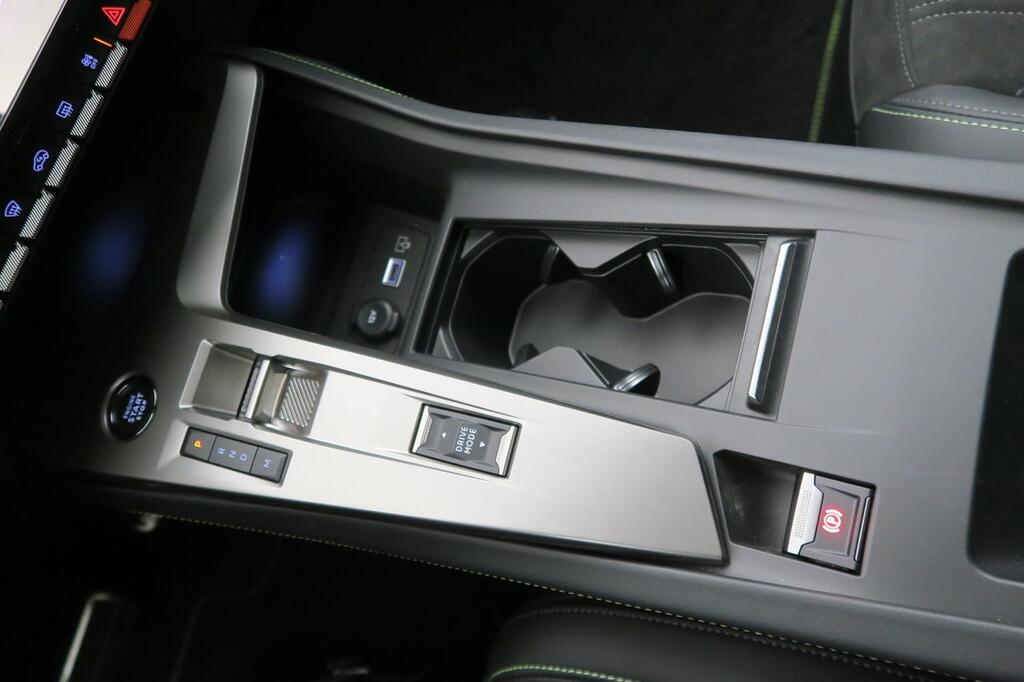 Peugeot 408 408 GT Puretech 130 EAT8 9