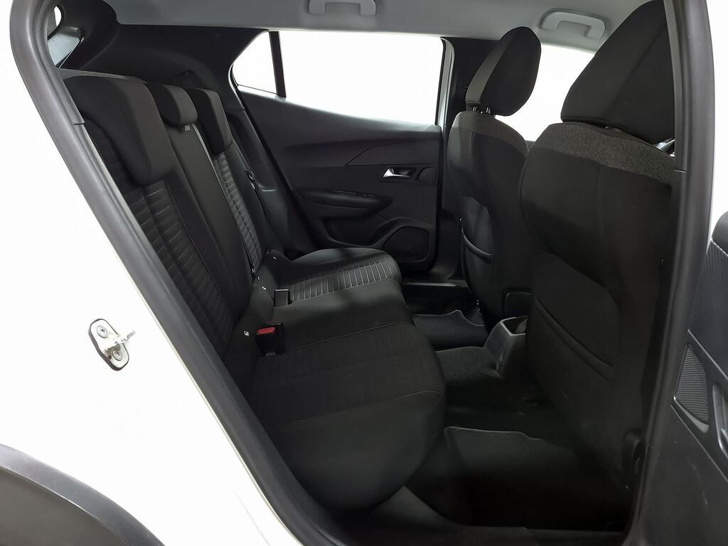 Peugeot 2008 Active Pack BlueHDI 81kW (110CV) 8