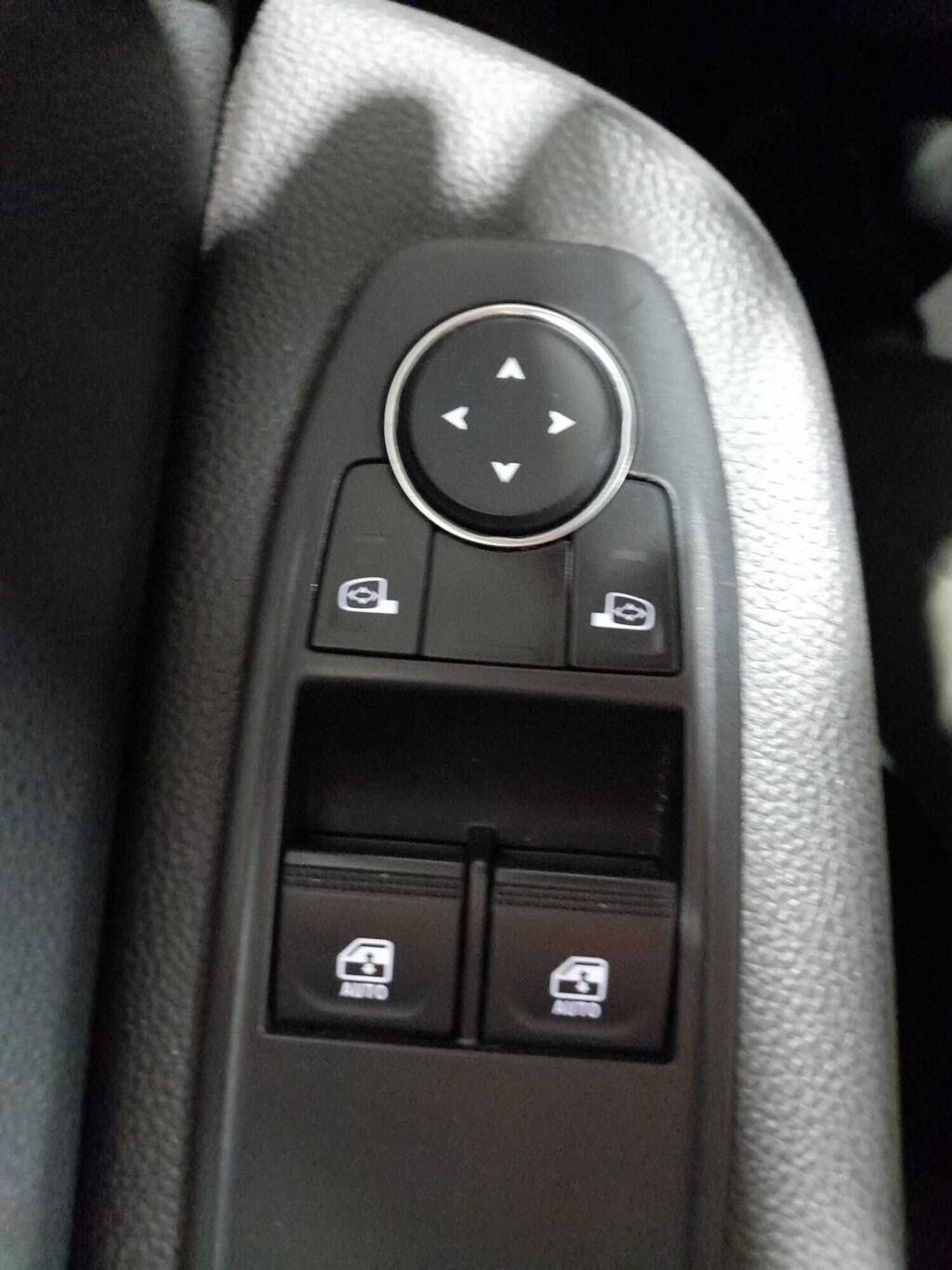 Renault Clio Business TCe 67 kW (90CV) 18