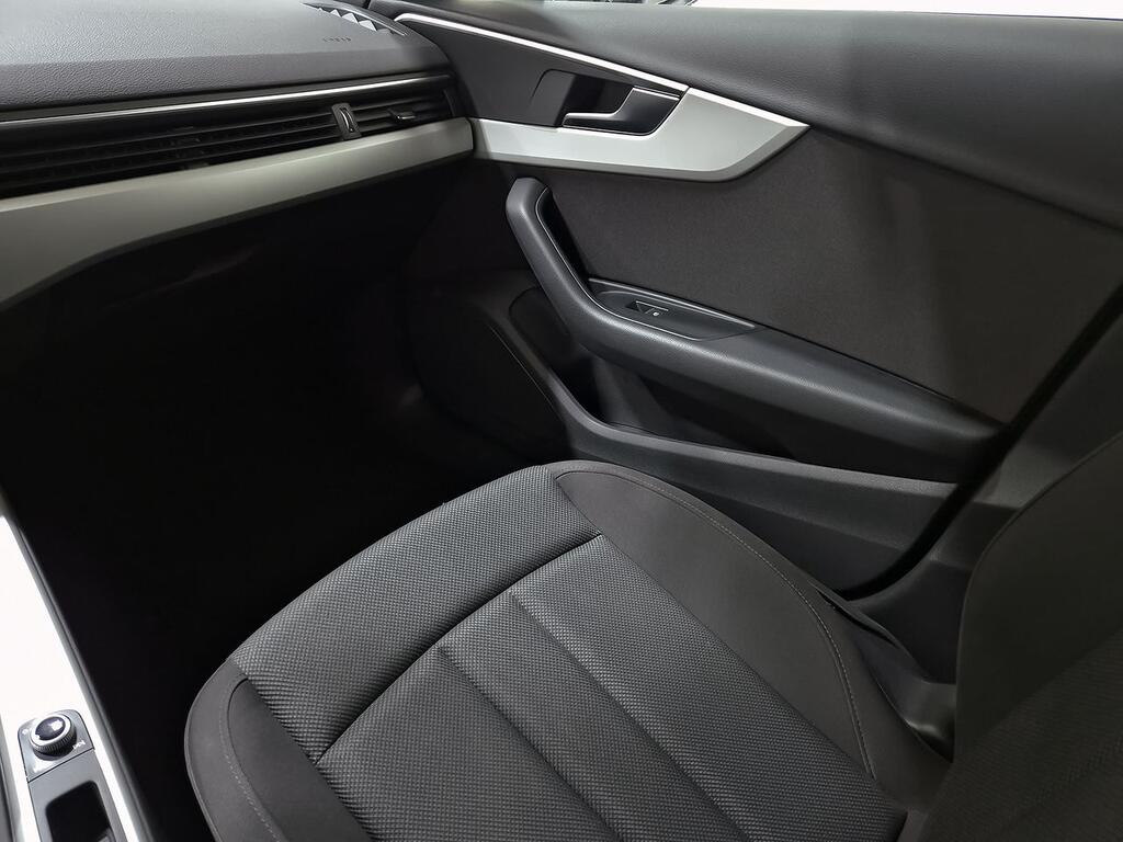 Audi A4 Avant Advanced 35 TDI 120kW S tronic 30