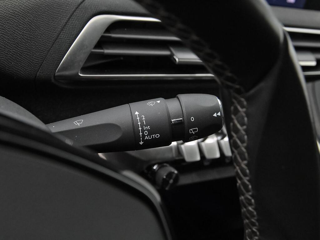 Peugeot 3008 1.5 BlueHDi 96kW (130CV) S&S Allure 18