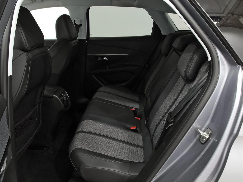 Peugeot 3008 1.5 BlueHDi 96kW (130CV) S&S Allure 9