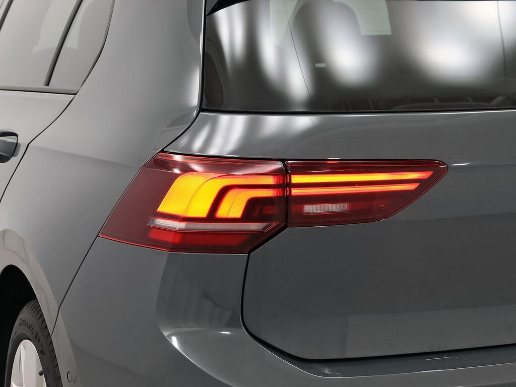 Volkswagen Golf ″Más″ 1.5 TSI 85kW (115CV) 37