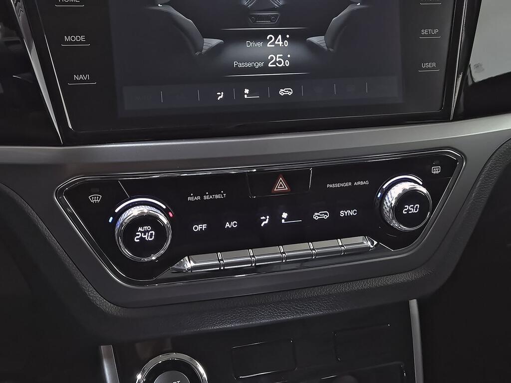 KGM Korando G15T Limited 4x4 Auto 27