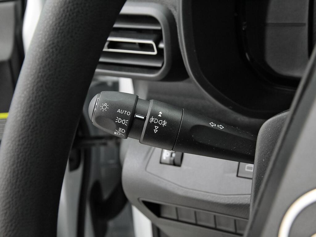 Citroën Berlingo Talla M BlueHDi 100 S&S PLUS 17