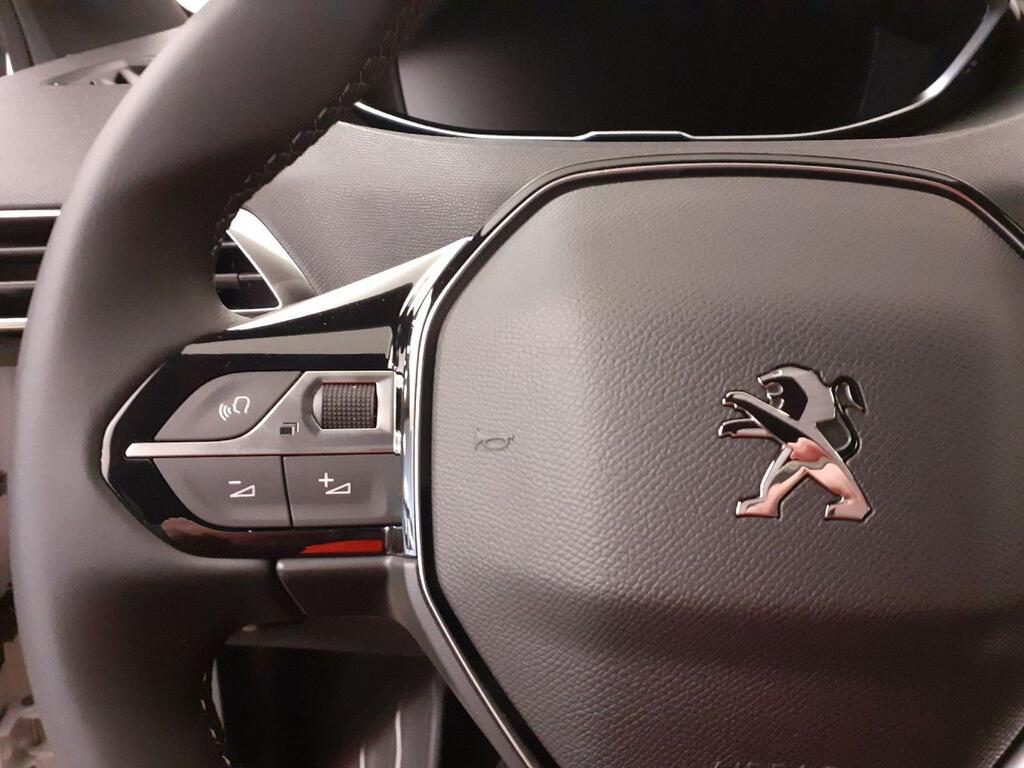 Peugeot 3008 1.2 PureTech 96KW S&S Allure Pack 8