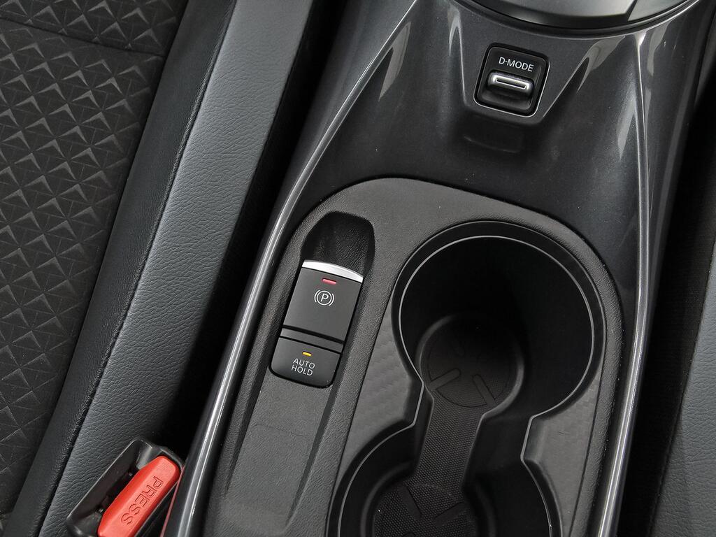 Nissan Juke DIG-T 84 kW (114 CV) DCT 7V N-Connecta 25