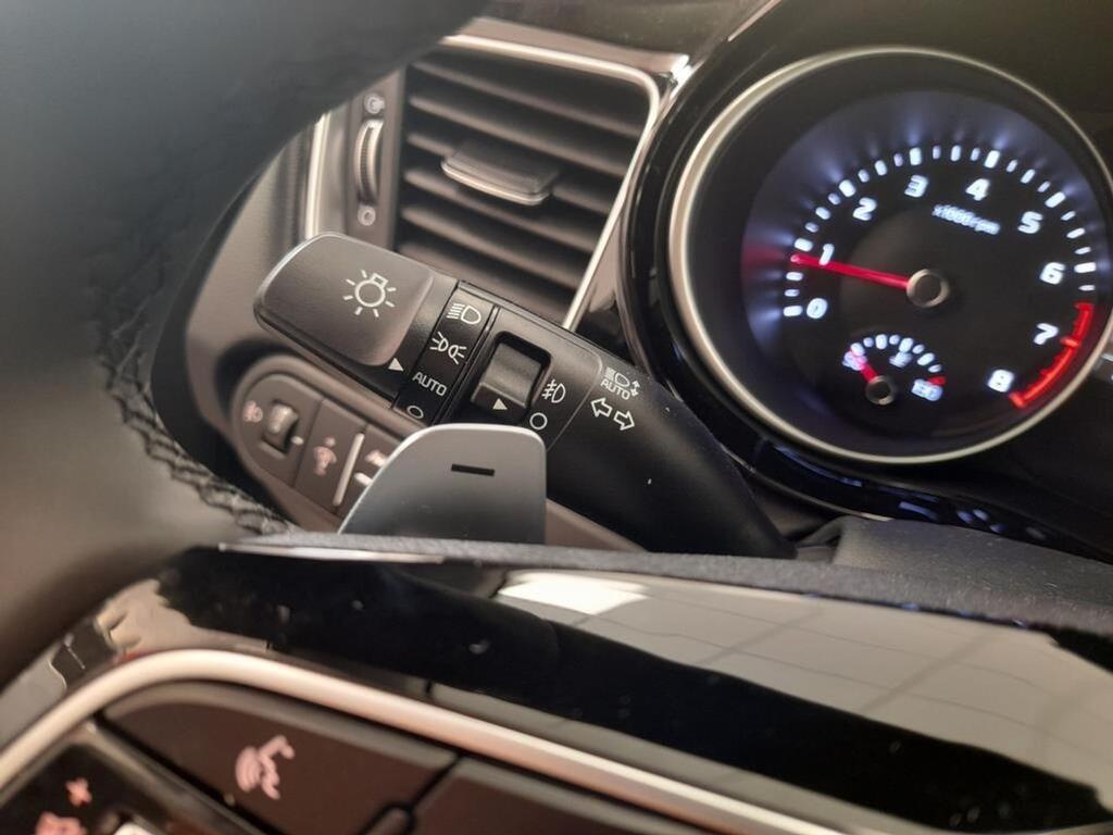 Kia Ceed 1.6 MHEV 100kW (136CV) Tech DCT 14