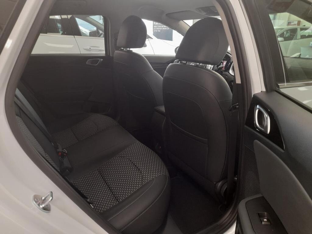 Kia Ceed 1.6 MHEV 100kW (136CV) Tech DCT 7