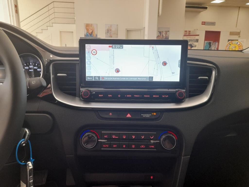 Kia Ceed 1.6 MHEV 100kW (136CV) Tech DCT 16