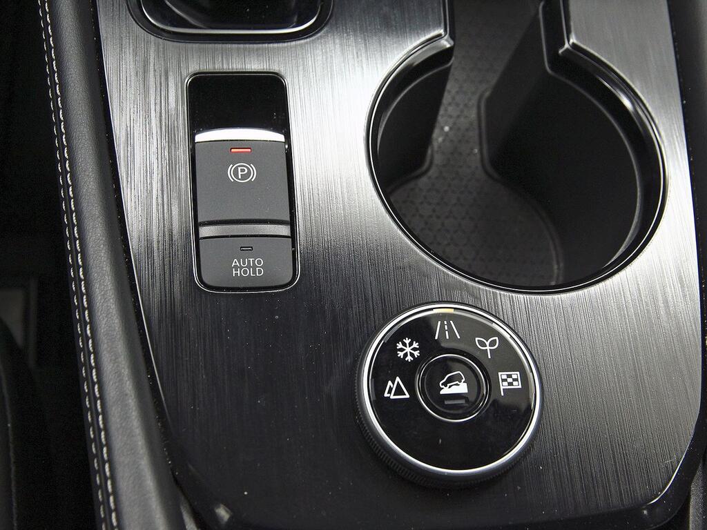 Nissan X-Trail 7pl 1.5 e-4ORCE 158kW 4x4 A/T Tekna 31