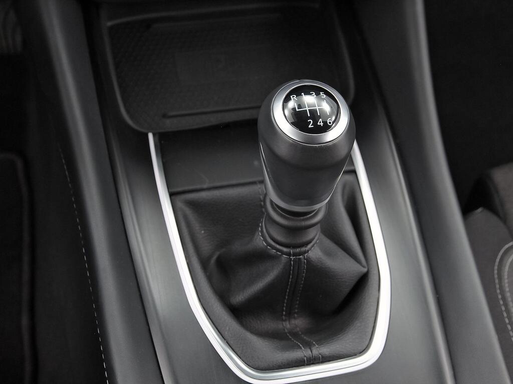 Nissan Qashqai DIG-T 103kW N-Connecta 27