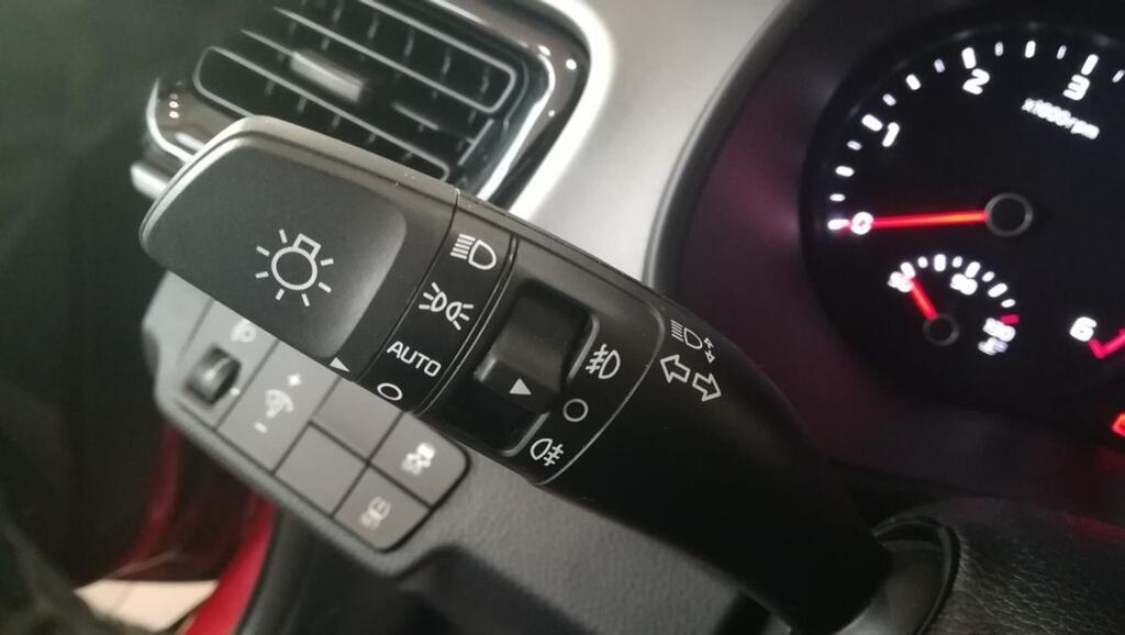 Kia Stonic 1.0 T-GDi 88kW (120CV) Drive Eco-Dynam 13