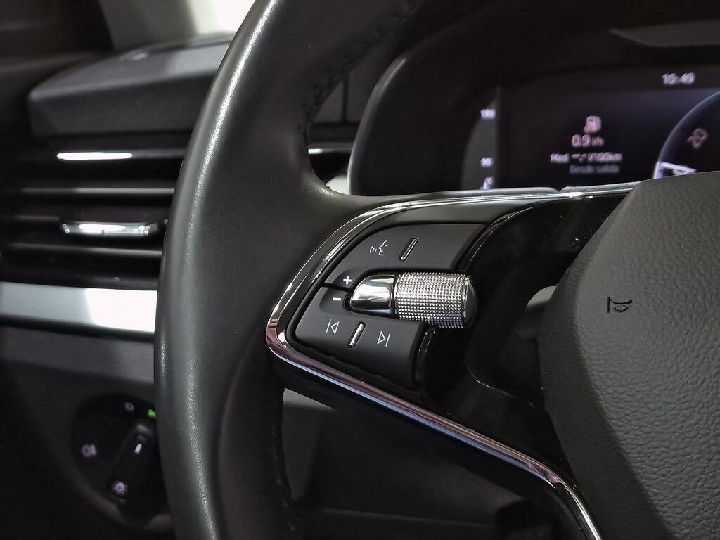 Skoda Kamiq 1.0 TSI 81kW (110CV) Ambition 14