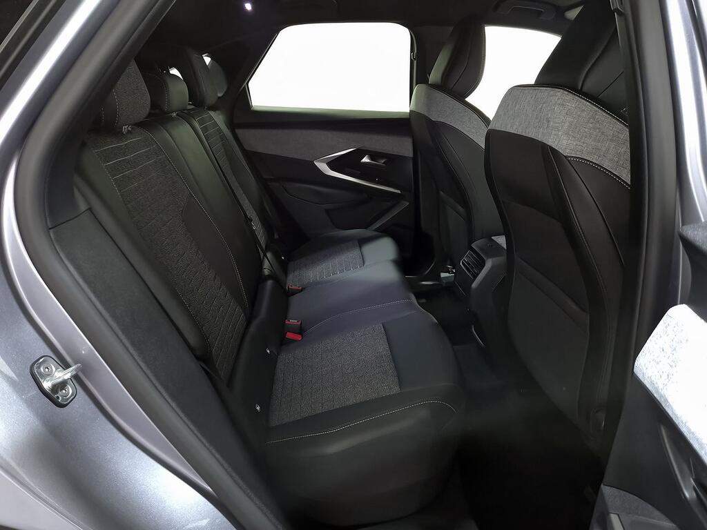 Peugeot 3008 Hybrid 1.2 100KW Allure eDCS6 8