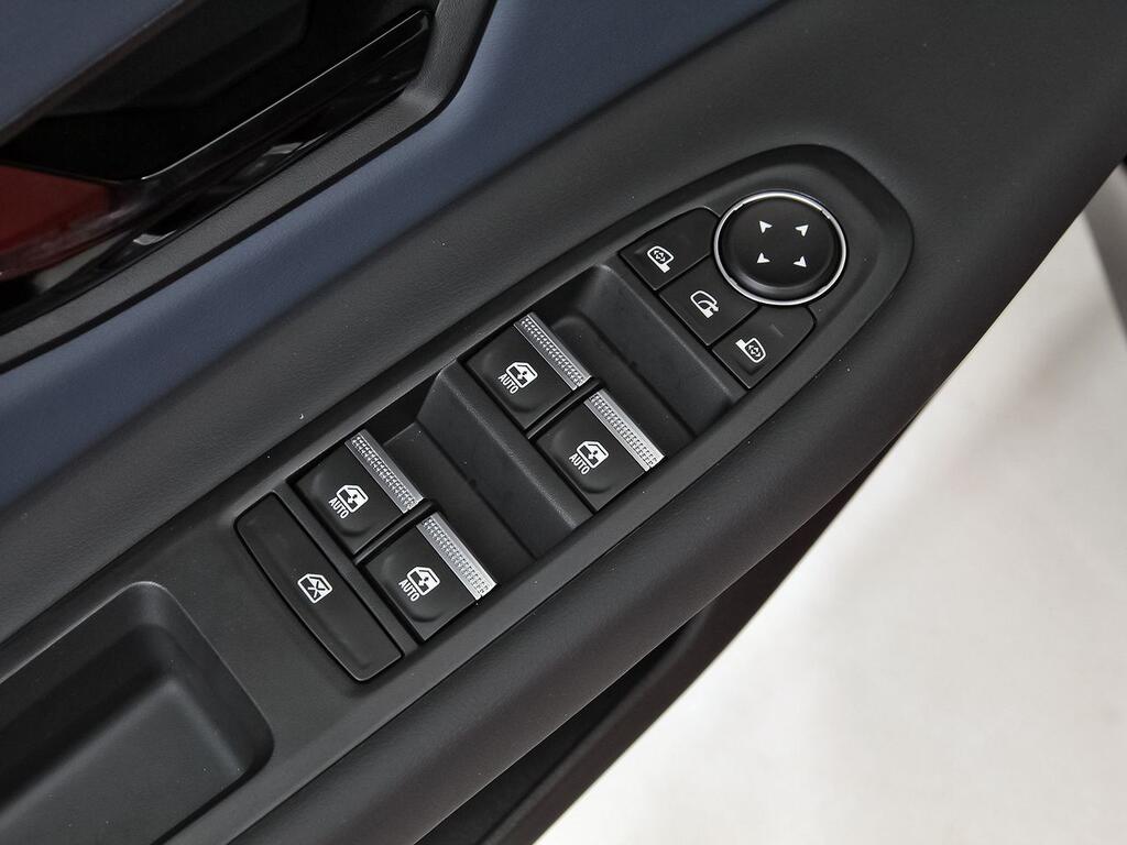 Nissan Micra Long Range 4x2 Tekna 12