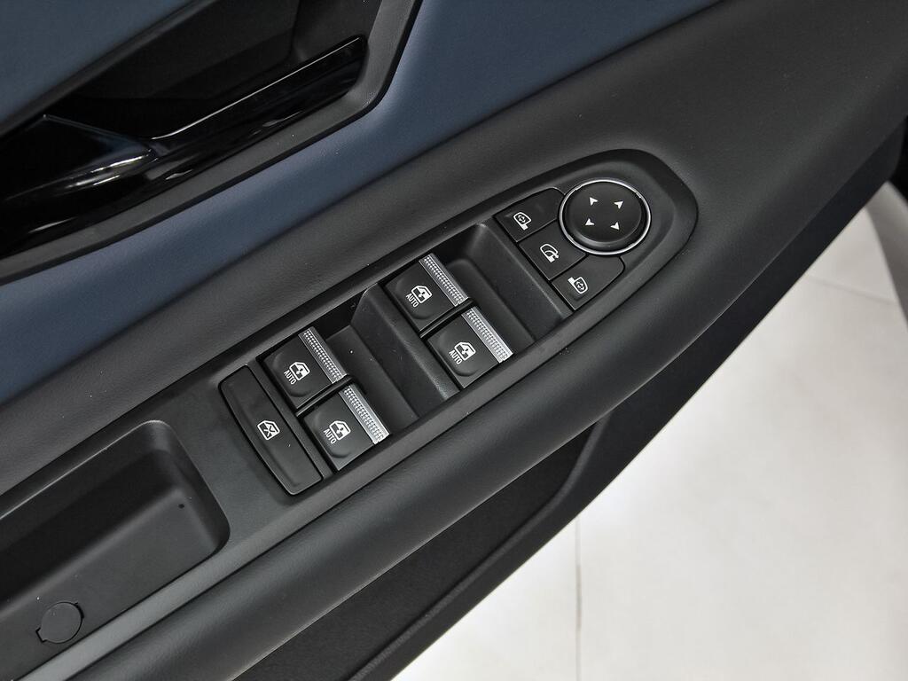 Nissan Micra Long Range 4x2 Tekna 12