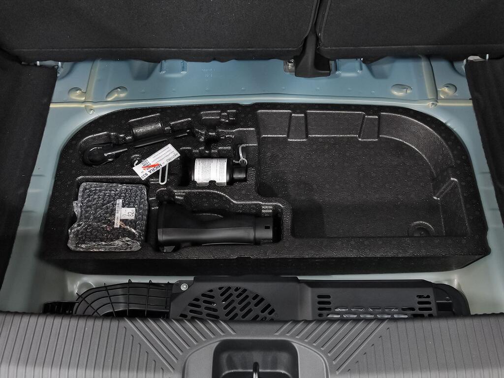 Nissan Micra Long Range 4x2 Tekna 38