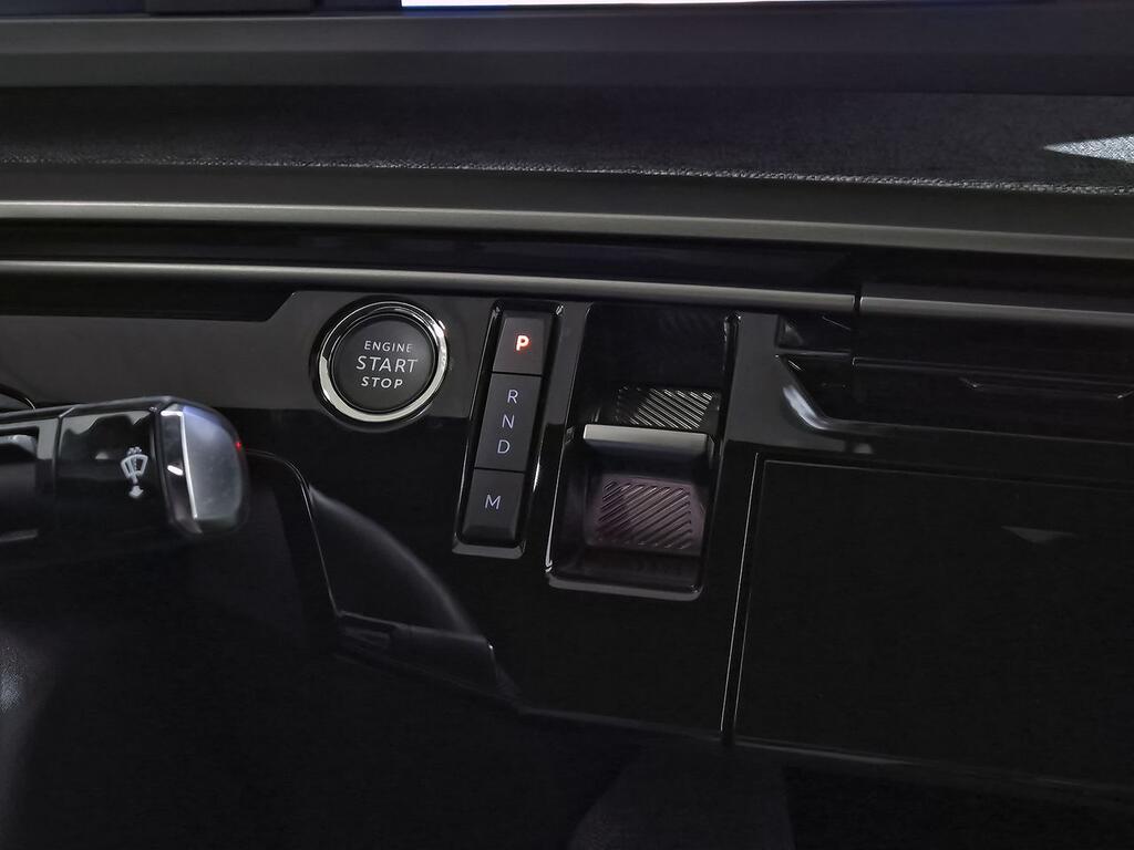 Peugeot 3008 Hybrid 1.2 100KW Allure eDCS6 27