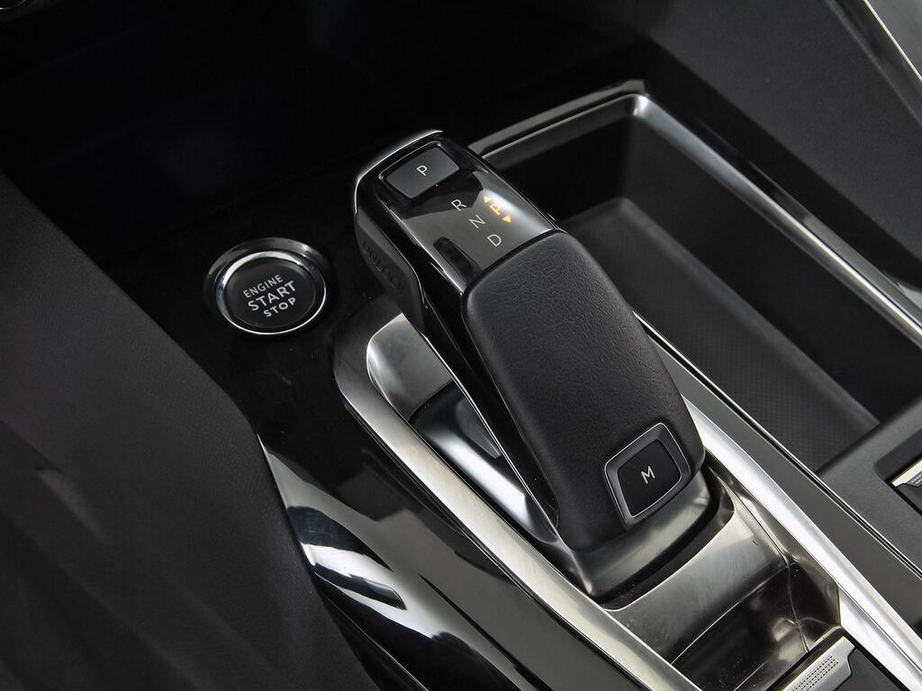 Peugeot 3008 1.2 PureTech 96KW S&S GT EAT8 33