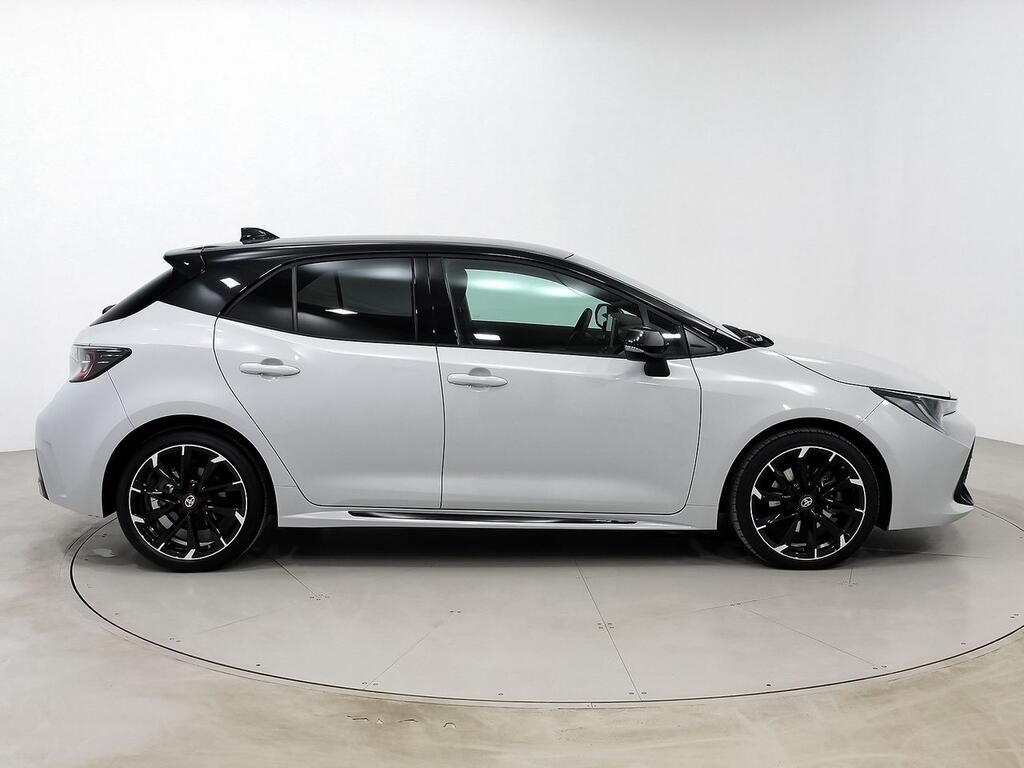 Toyota Corolla 2.0 180H GR-SPORT E-CVT 3