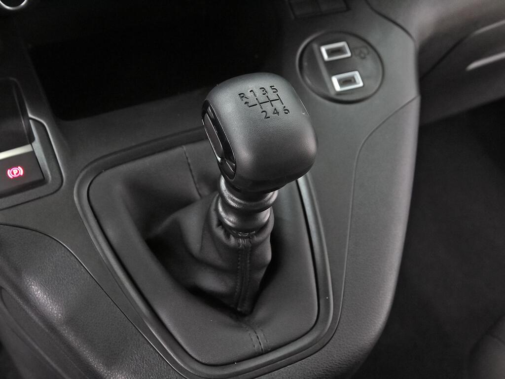 Citroën Berlingo Talla M BlueHDi 100 S&S PLUS 31