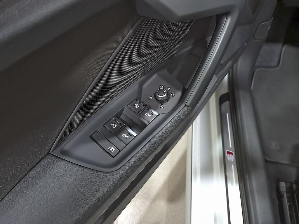 Audi A3 2.0 SPORTBACK 35 TDI S TRONIC GENUINE EDIT 5P (TECH PACK) 12