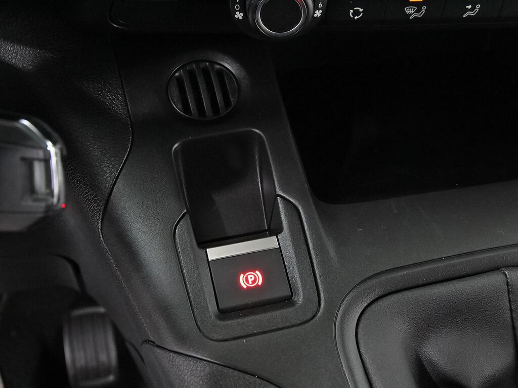 Citroën Berlingo Talla M BlueHDi 100 S&S PLUS 28