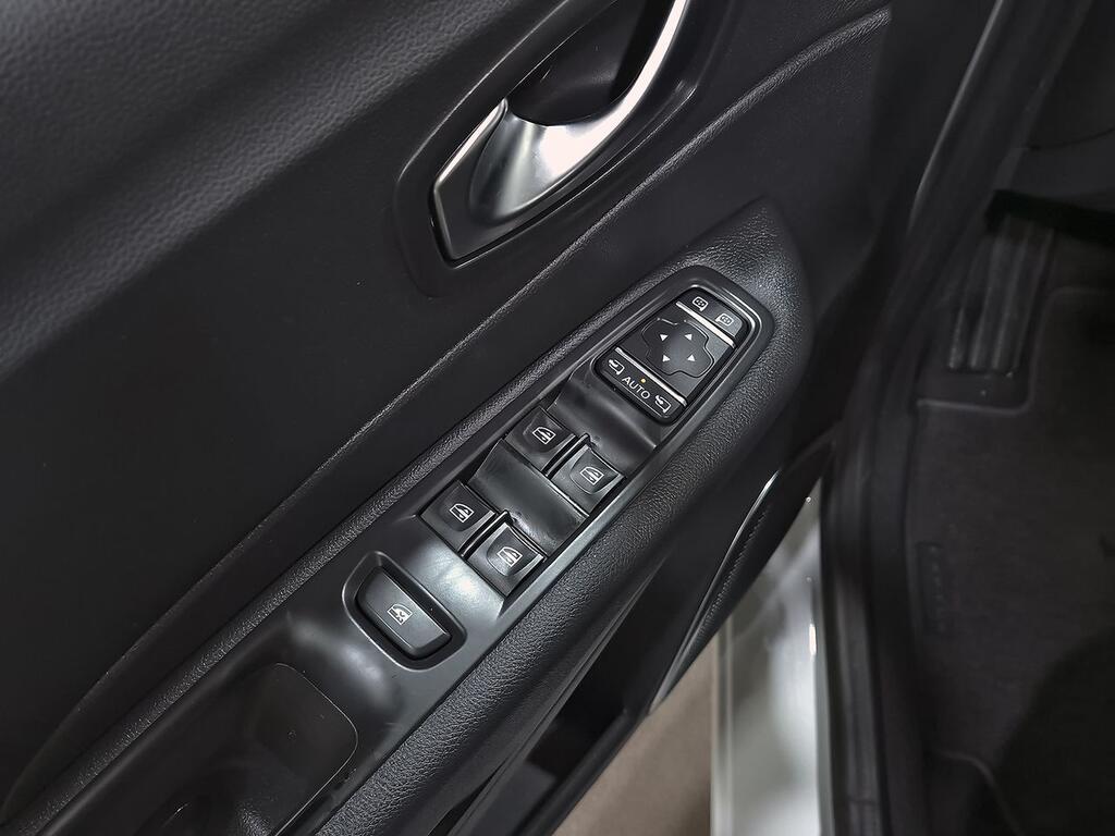 Renault Captur Zen TCe 96kW (130CV) 11