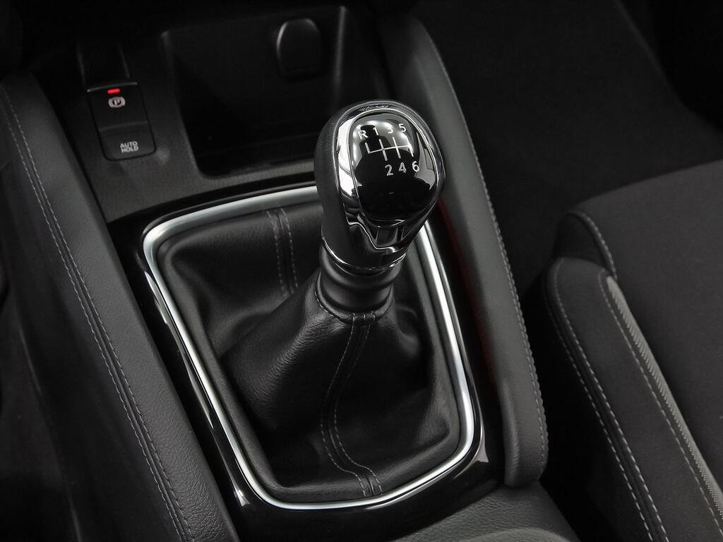 Nissan Qashqai dCi 85 kW (115 CV) E6D N-CONNECTA 32