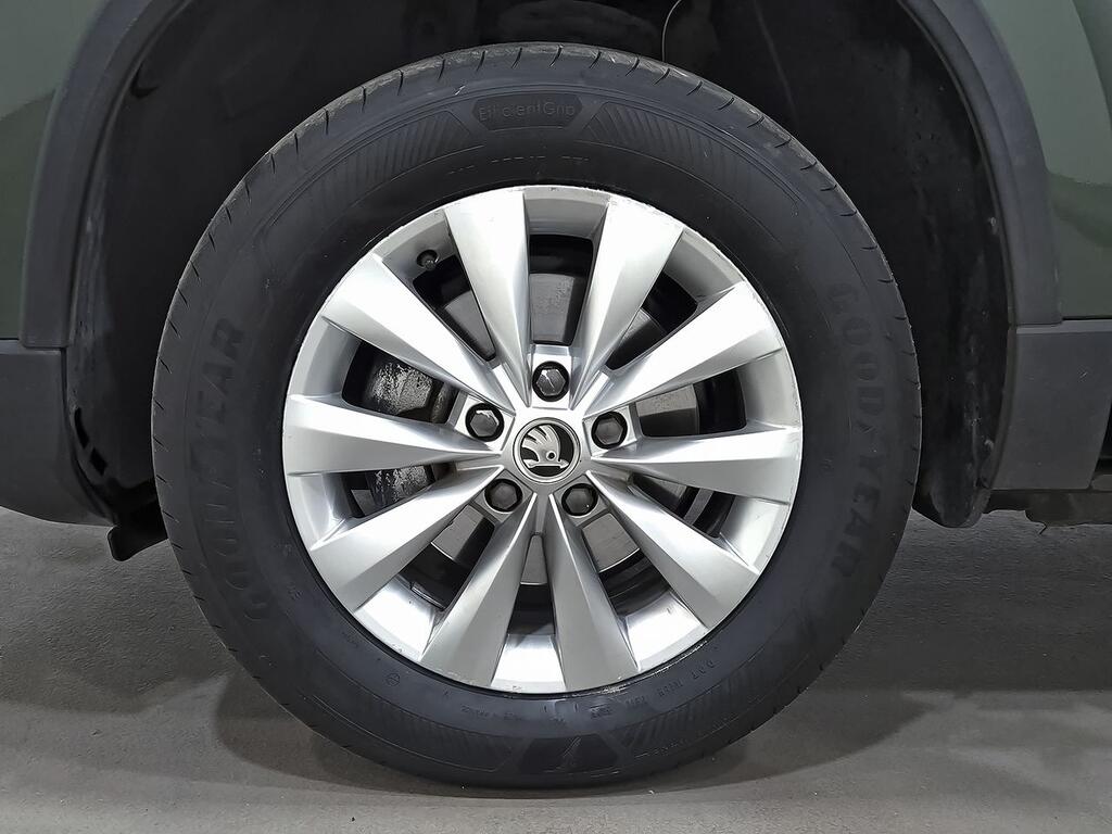 Skoda Karoq 1.0 TSI 81kW (110CV) Ambition 8