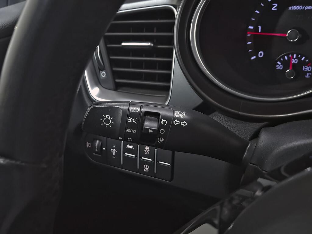 Kia XCeed 1.6 MHEV iMT Drive 100kW (136CV) 18