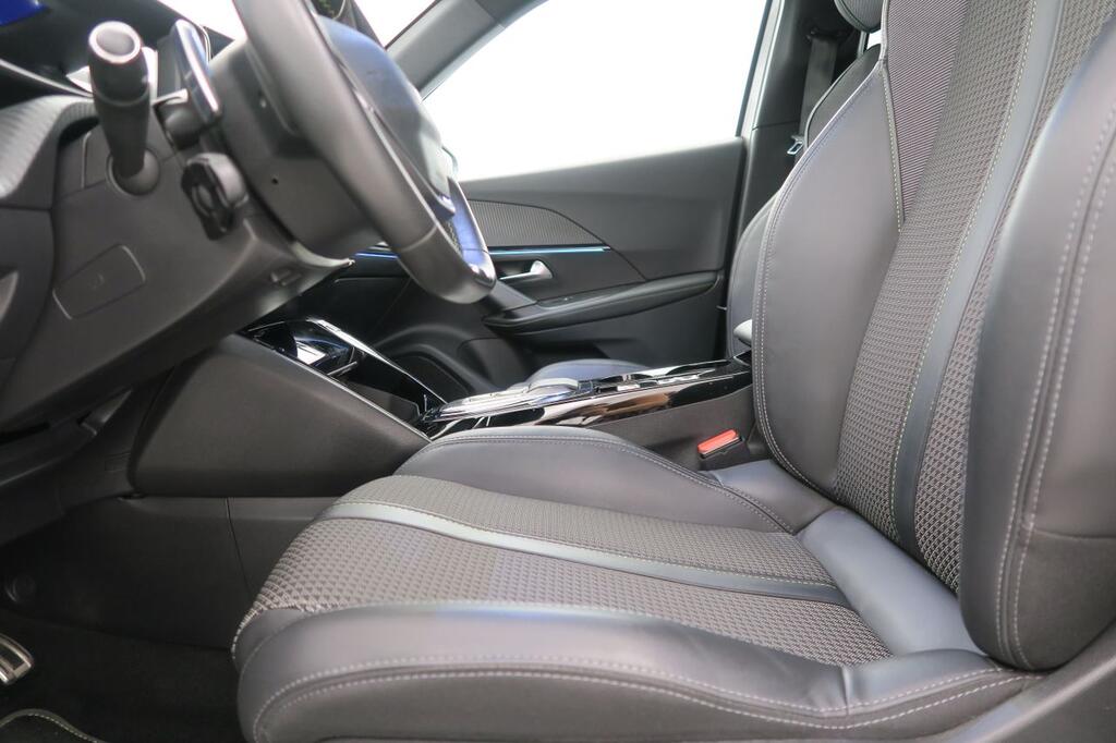 Peugeot 2008 GT Puretech 130 S&S EAT8 17