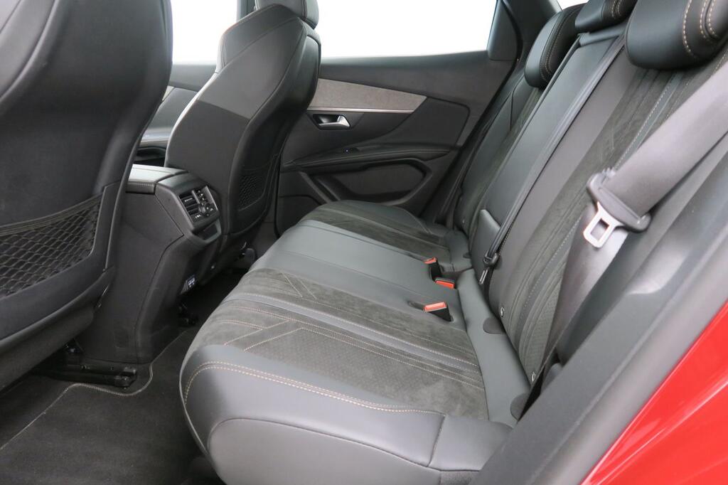 Peugeot 3008 1.5 BlueHDi 96kW S&S GT EAT8 16