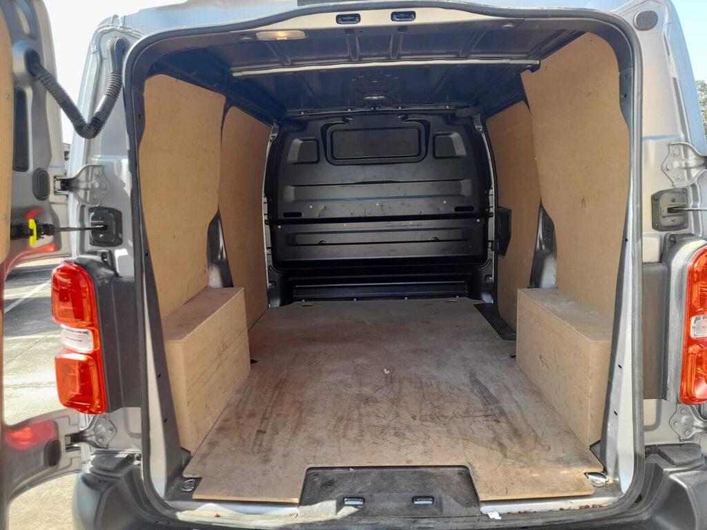 Citroën Jumpy FG 1.5 BLUEHDI 120 M 4P 6